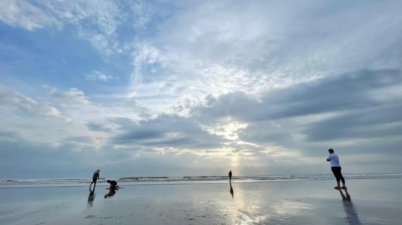 Timurbay Treasures Side Seaview With Wifi Neflix Apartment Kuantan